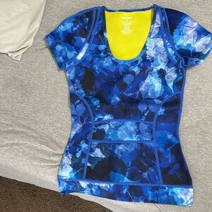 Zaggora top small